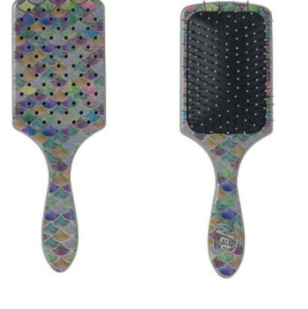 TREASURED WATERS MERMAID WET BRUSH PADDLE BRUSH DETANGLER